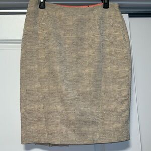 Elie Tahari Tan Skirt (dry cleaned)